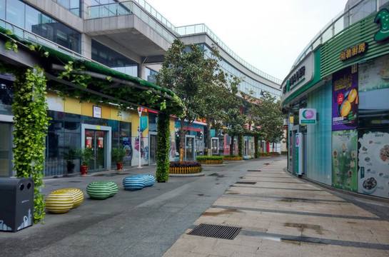 早晨 商铺