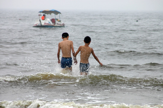 海边男孩