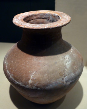 新石器时代高领陶罐