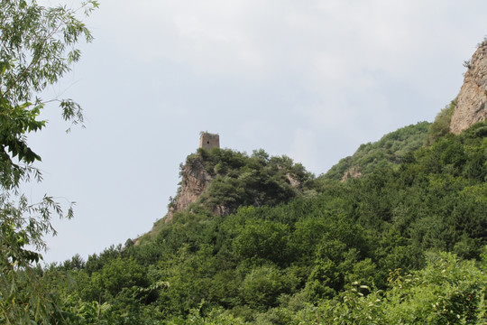山顶烽火台