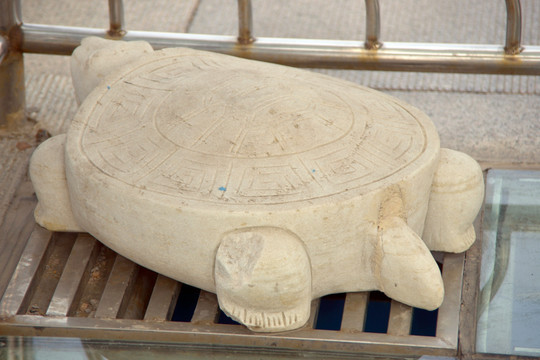 龟腚 规定谐音 寓意雕塑