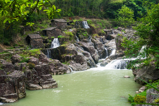 瀑布 小溪 岩石