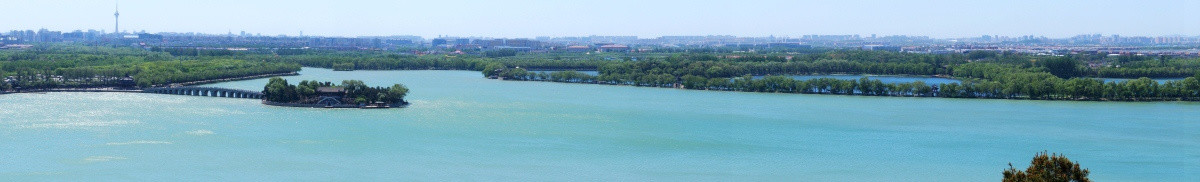 颐和园西堤和昆明湖全景图