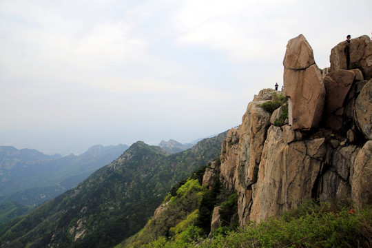 泰山石壁