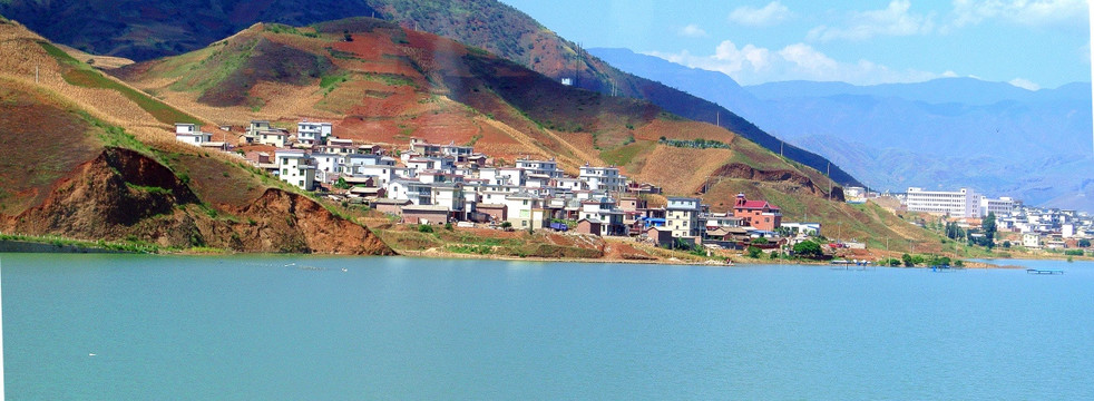 库区移民村