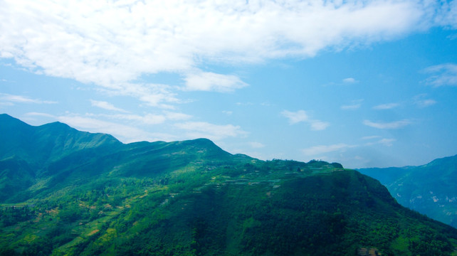 青山  浮云