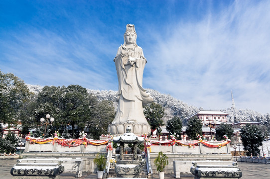 冰雪潜山寺