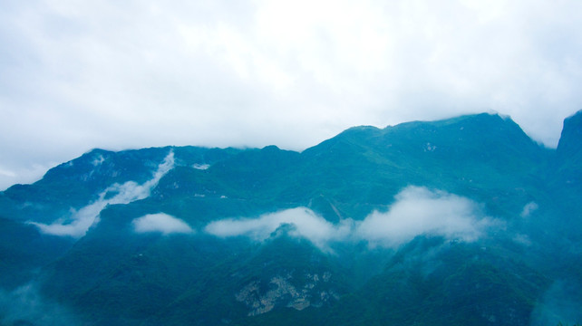 大山 云雾