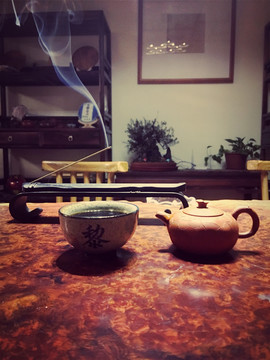 禅意茶道摄影檀香黎茶杯