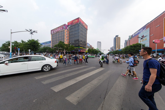 泰安市街景