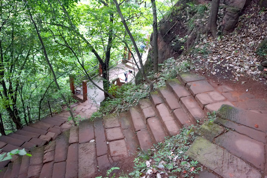 崎岖山路 石梯台阶