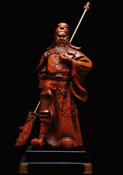 关羽红木雕像