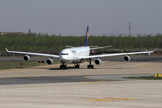 汉莎航空A340飞机