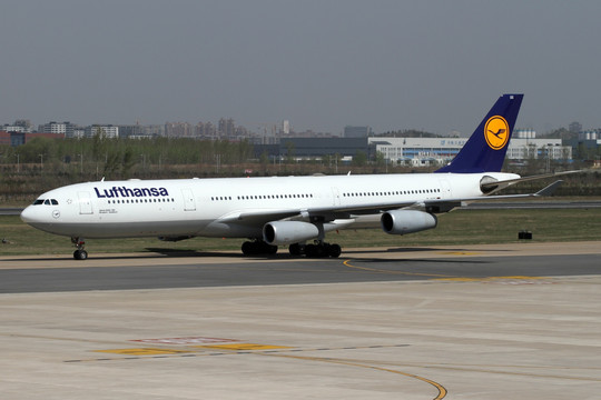 汉莎航空A340飞机