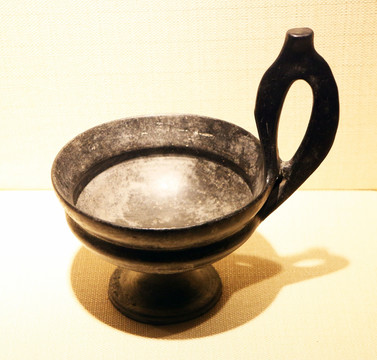 古代陶酒杓