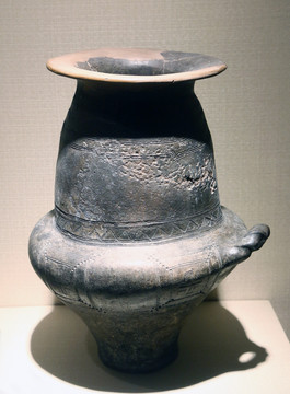 古代陶骨灰瓮