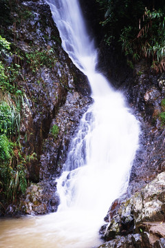 溪水流水