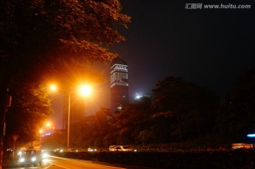 深圳深南大道科技园路段夜晚景观