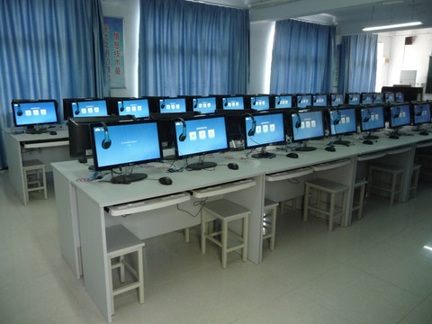 计算机机房