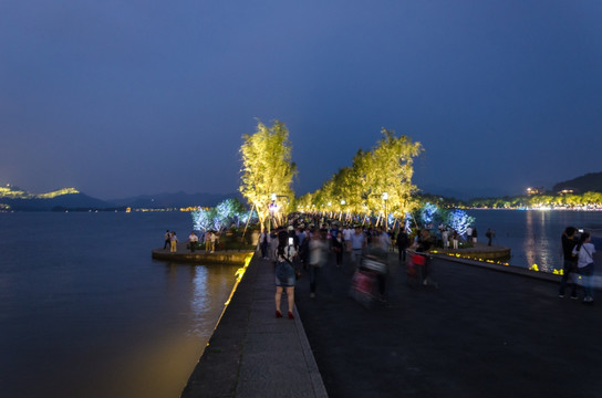 杭州西湖夜景 白堤