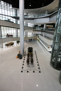 上海汽车博物馆马车雕塑