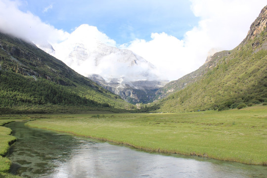 亚丁美景