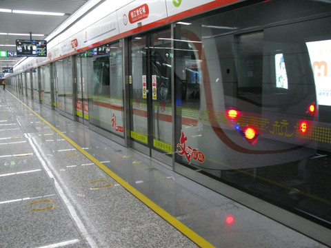 杭州地铁3号线世纪城站
