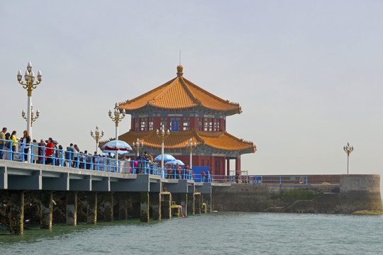 青岛栈桥景区 回澜阁