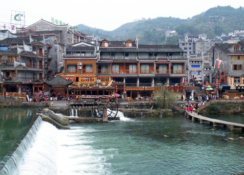 凤凰古城
