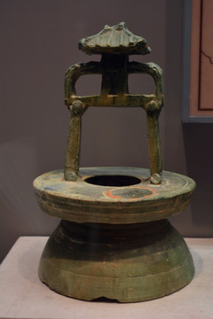 东汉青铜器