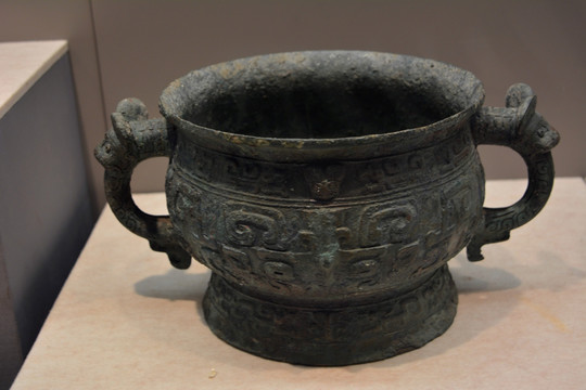 张家园遗址青铜器制品