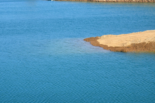 湖泊
