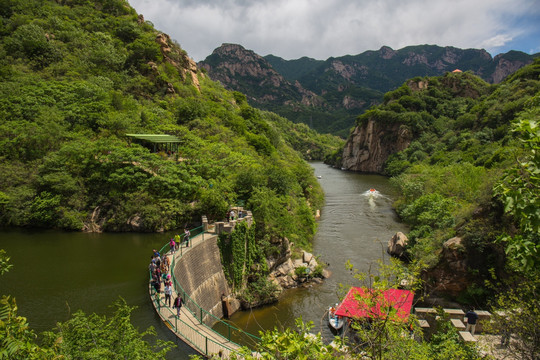 百泉山大坝