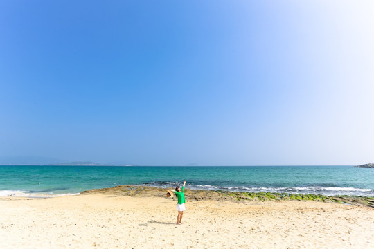 海南三亚亚龙湾沙滩风景