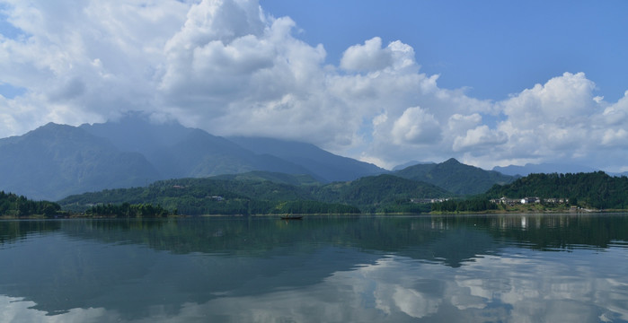 雅女湖