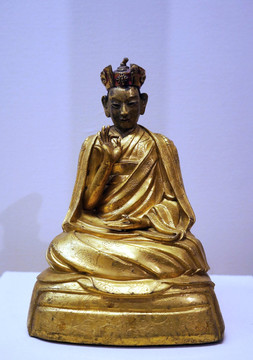 18世纪鎏金铜白丹意希宁波坐像