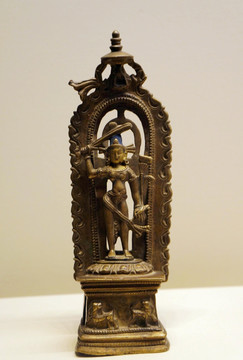 公元11世纪泥金铜文殊菩萨像