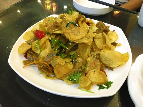 土豆片栲栳栳
