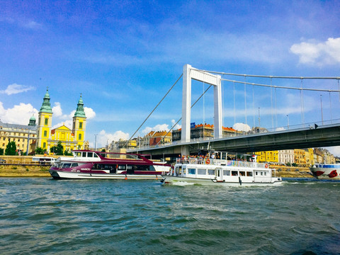 匈牙利港口路桥建筑