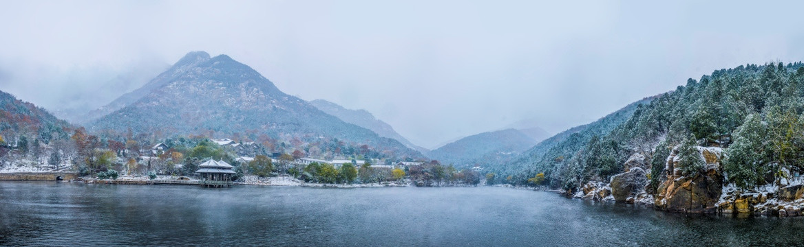 泰山黑龙潭水库雪景