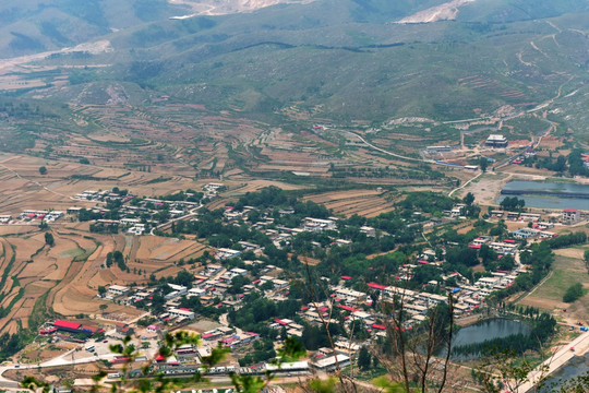 山村