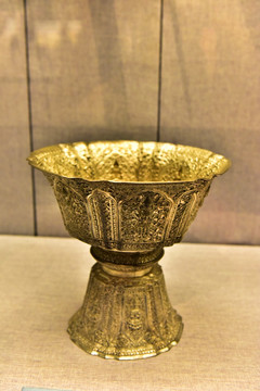 老挝佛像纹高足银杯