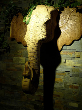 酒吧装饰 大象头