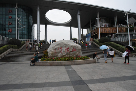 汉口江滩公园