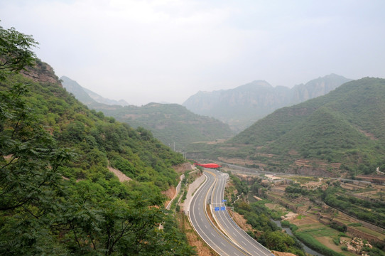 红旗渠风光