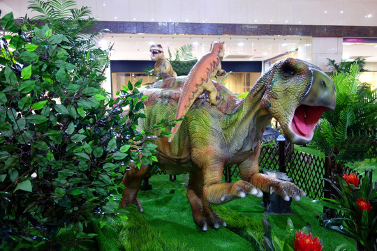 恐龙雕塑 大小恐龙群雕