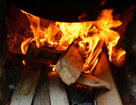燃烧的木柴