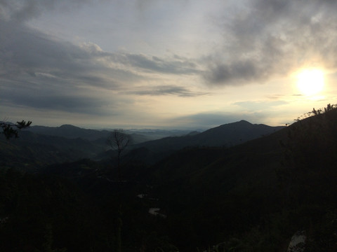 暮色山景
