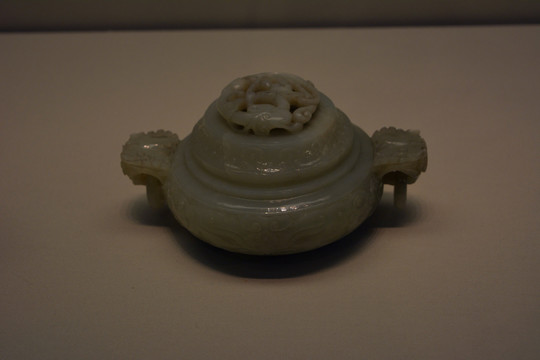 清代兽面纹炉