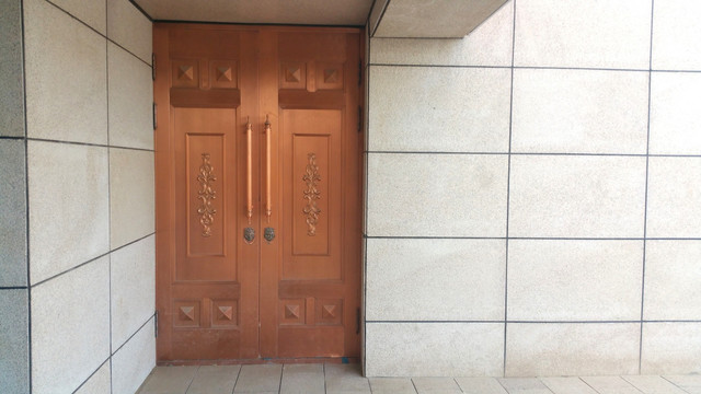 铜门